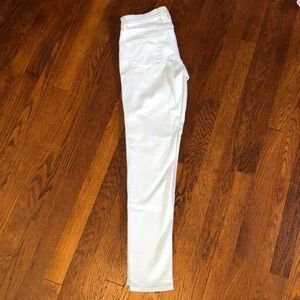 “Just Black” White Skinny Jeans NWOT
